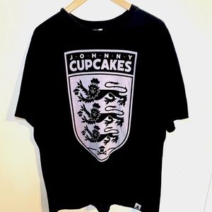 Gently used Hard to find United Kingdom Johnny Cupcakes  XL shirt